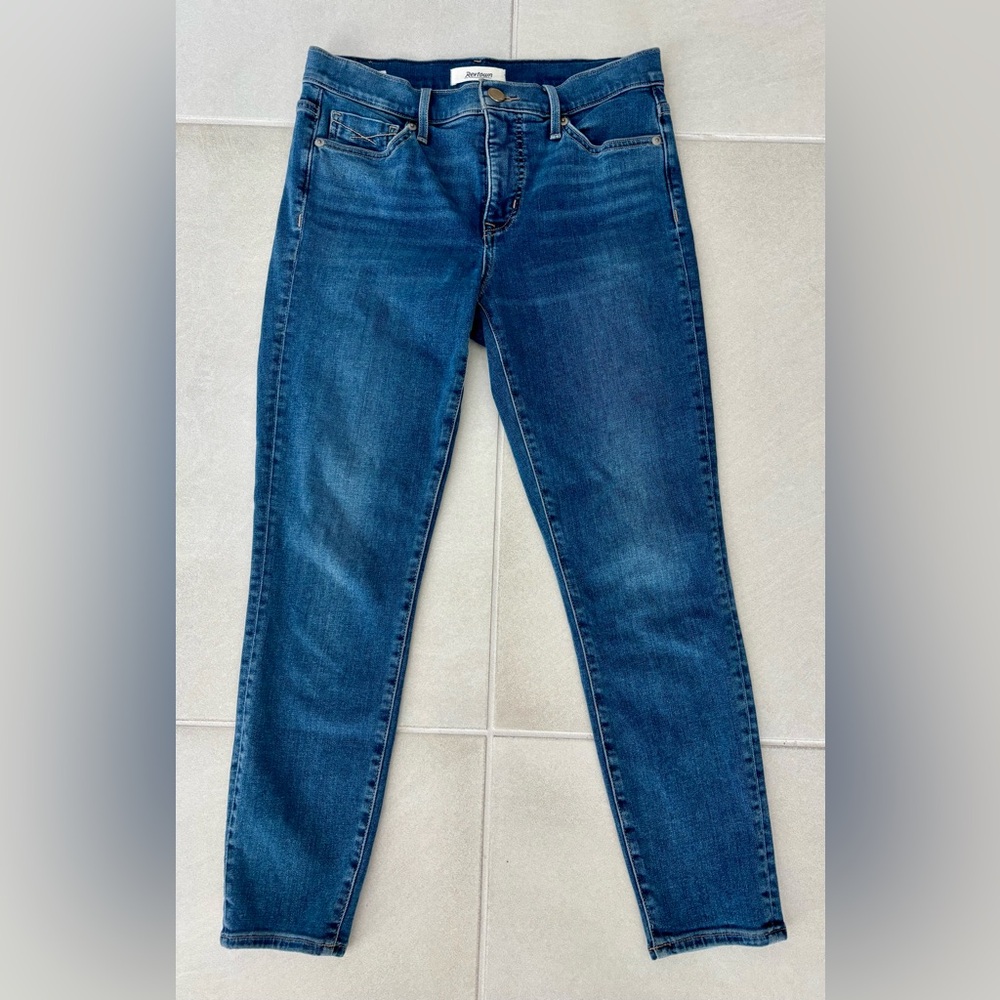 Revtown NWOT Skinny Ankle Blue Jeans
